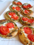 Pizzette pesto e pomodorini